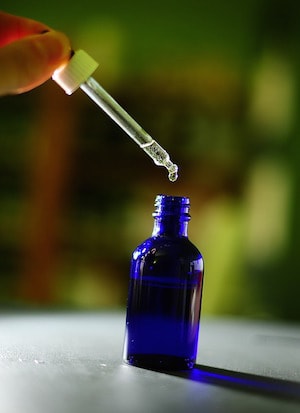 Pipette and Bottle - Essential Oils Guide for Beginners Article
