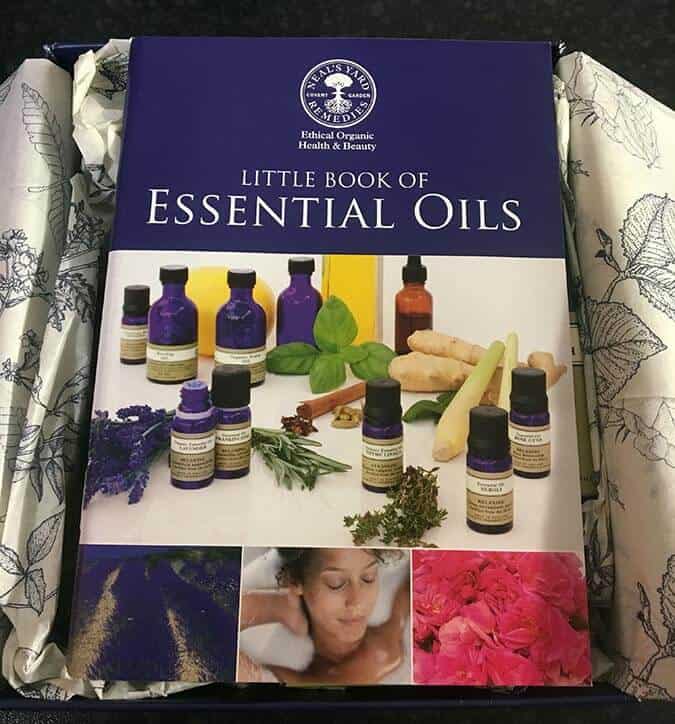 Essential Oils Cosmetic Properties: Aromatherapy in Cosmetics