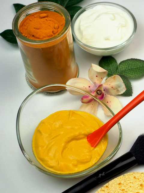 DIY Turmeric Face Mask