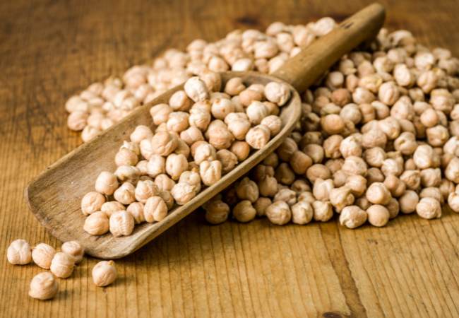 estrogen rich foods: chickpeas