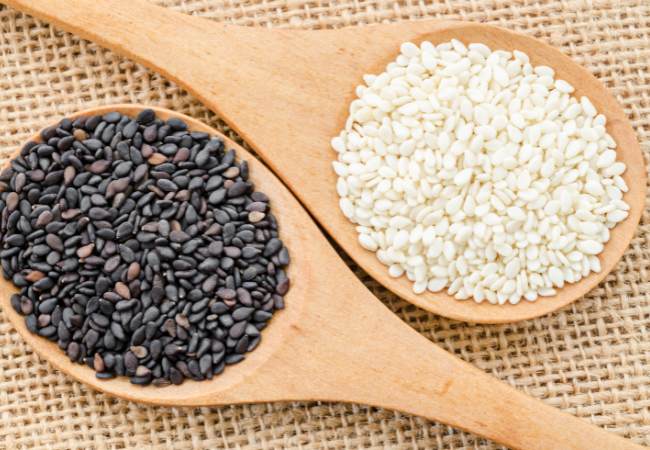 estrogen rich foods: sesame seeds
